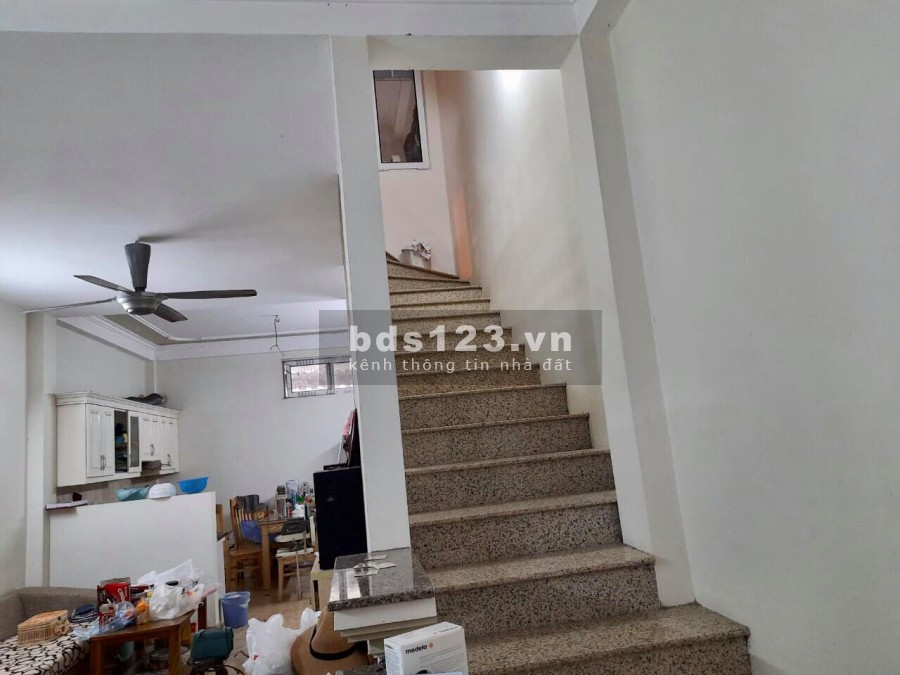 Chính chủ bán nhà nguyên căn đẹp Quận Hà Đông mặt tiền 4m, diện tích 42m2, 4 tầng giá chỉ 5.6 tỷ