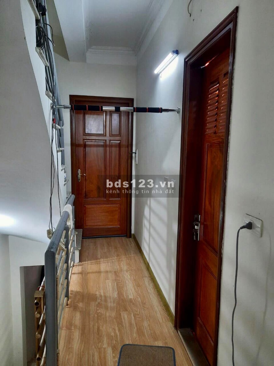 Chính chủ bán nhà nguyên căn đẹp Quận Hà Đông mặt tiền 4m, diện tích 42m2, 4 tầng giá chỉ 5.6 tỷ