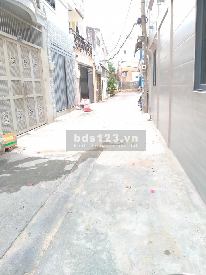 Bán nhà HXH rộng một trục tới nhà Nguyễn Văn Lượng P17 GV cách mặt tiền 50m 62m2, 3 tầng