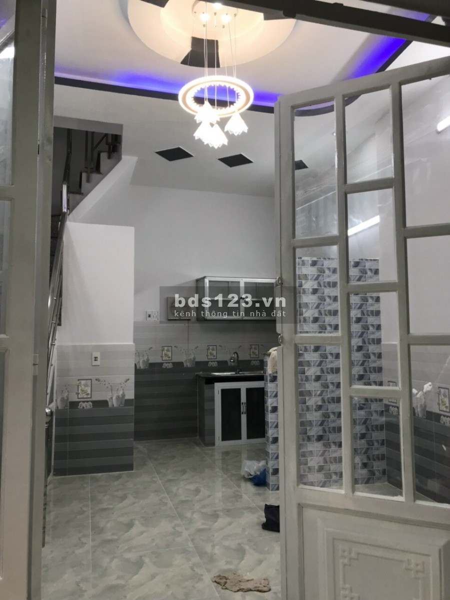 Bán nhà riêng Huỳnh Tấn Phát, giá tốt 1 trệt 1 lầu, diện tích 4*5 giá chỉ còn 1 tỷ 230