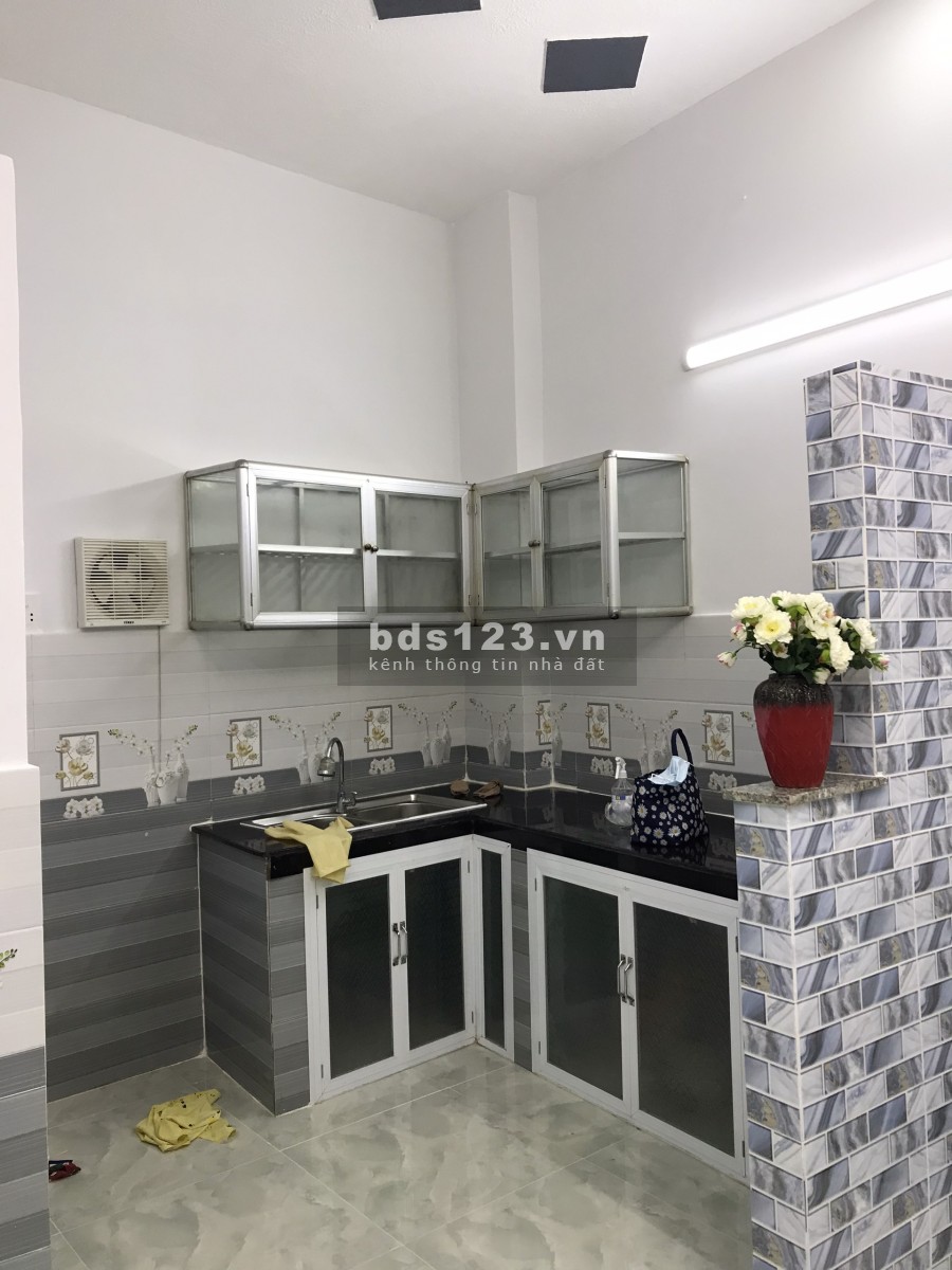 Bán nhà riêng Huỳnh Tấn Phát, giá tốt 1 trệt 1 lầu, diện tích 4*5 giá chỉ còn 1 tỷ 230