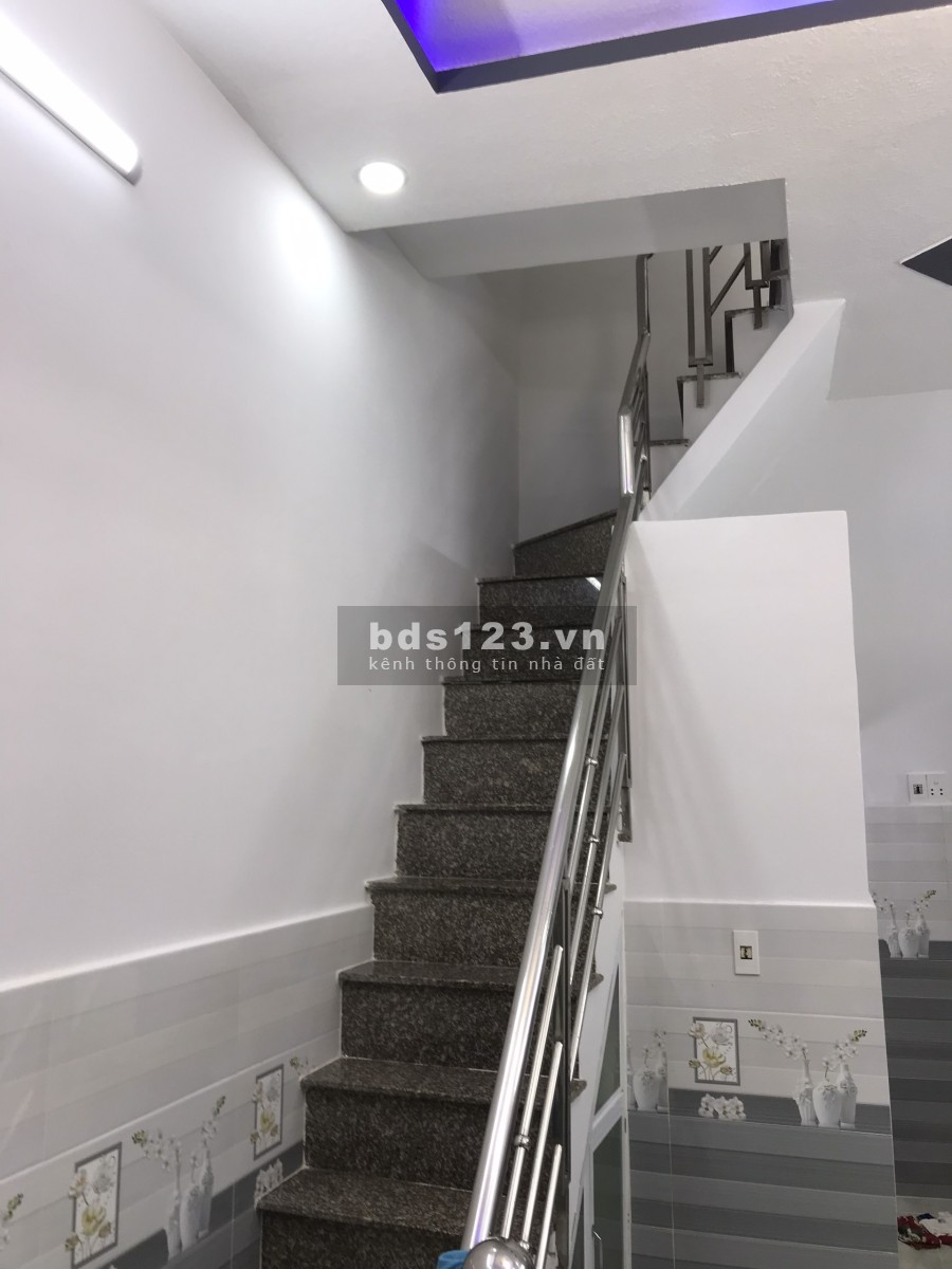 Bán nhà riêng Huỳnh Tấn Phát, giá tốt 1 trệt 1 lầu, diện tích 4*5 giá chỉ còn 1 tỷ 230