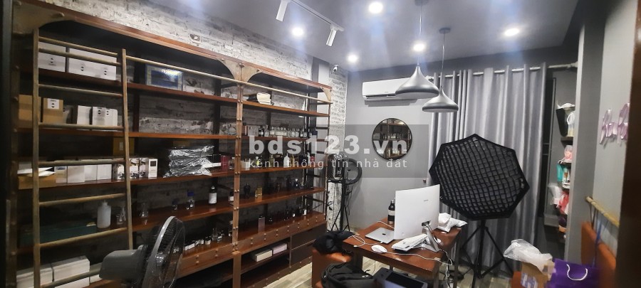 Bán nhà Minh Khai Hai Bà Trưng Hà Nội 4tỷ4,5 dt 40m 4tầng, lh0968181902.
