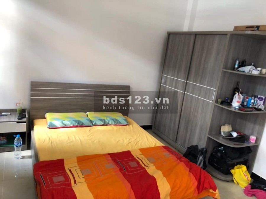 Nhà Phú Nhuận 5 tầng hẻm 6m thông Huỳnh Văn Bánh Trường Sa DT48m2 giá 10 tỷ 1 trăm triệu