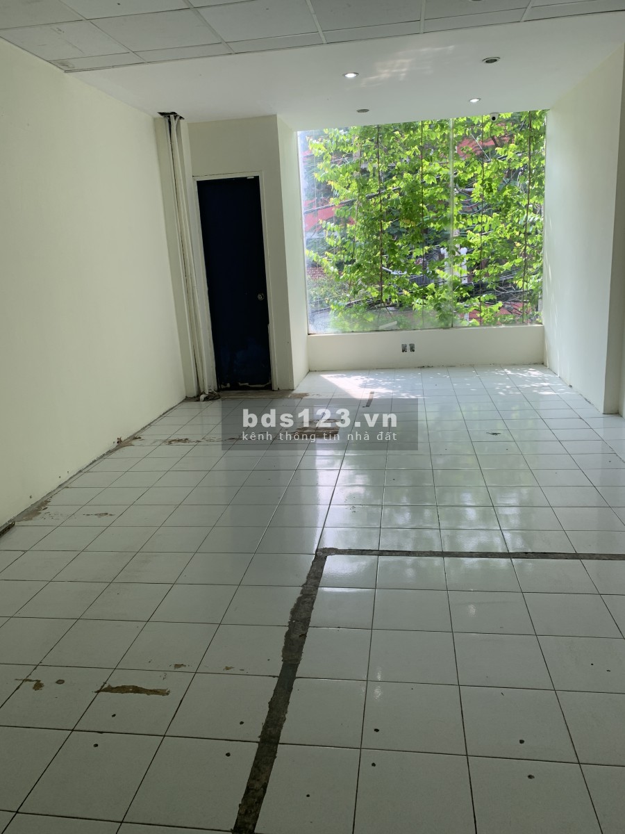 Mặt bằng cho thuê làm văn phòng cửa hàng tiện lợi hoặc quán cà phê, giá tốt, khu dân cư