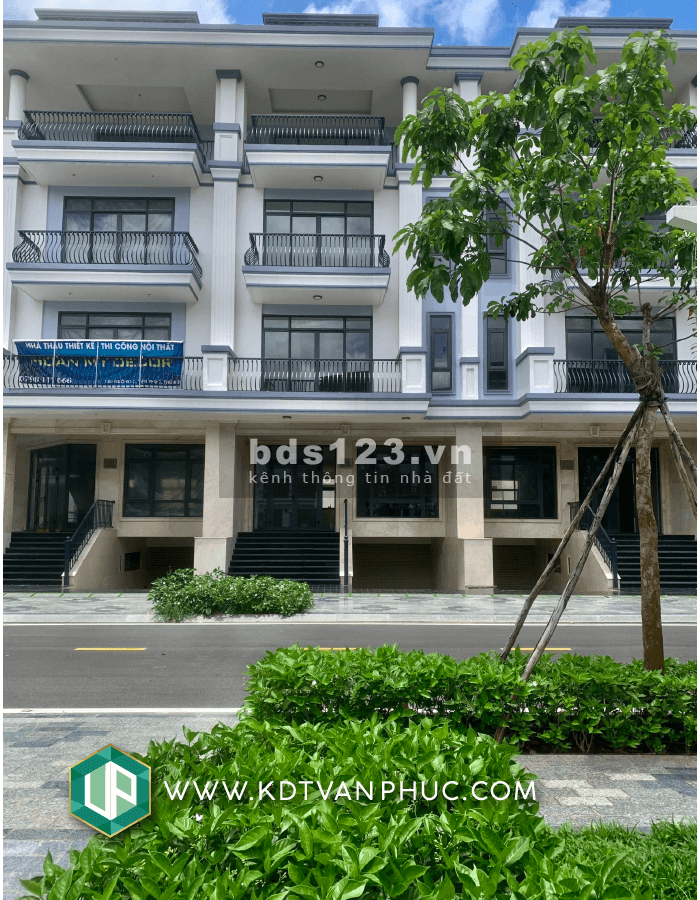 Cho thuê Văn Phòng Trệt Lửng Shophouse Vạn Phúc City diện tích sử dụng 15x19m