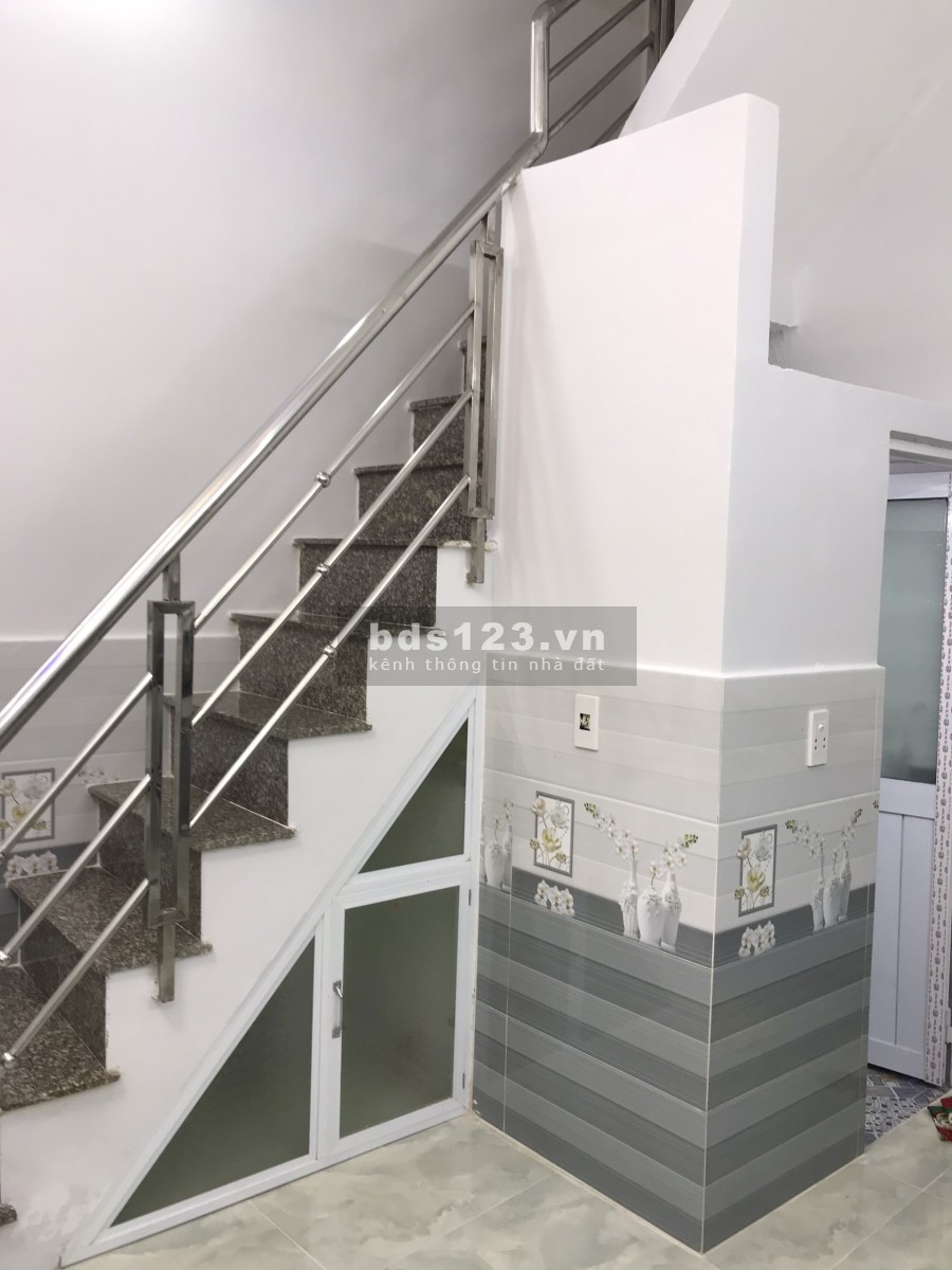 Bán nhà riêng Huỳnh Tấn Phát, giá tốt 1 trệt 1 lầu, diện tích 4*5 giá chỉ còn 1 tỷ 230