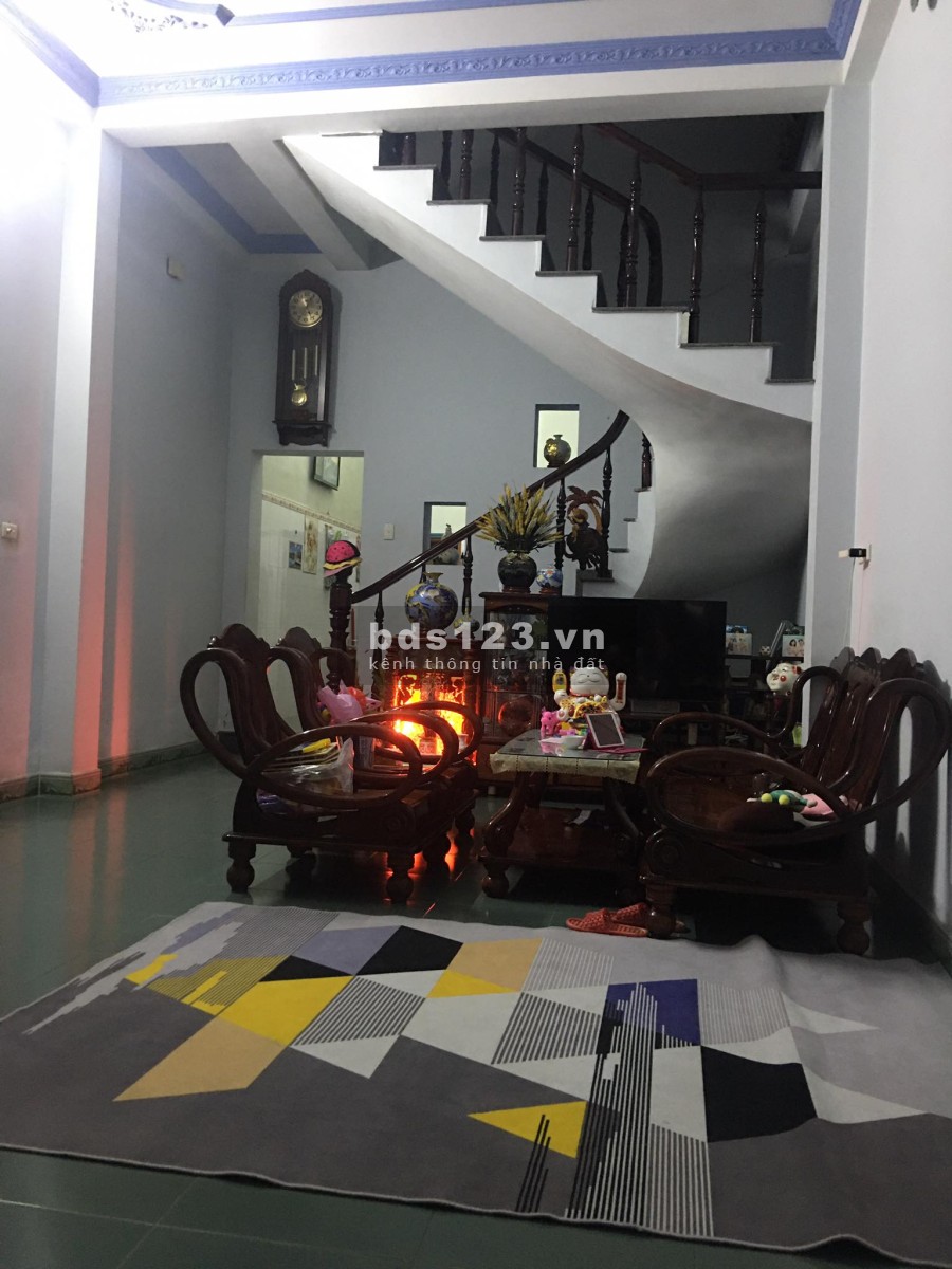 Bán nhà HXH rộng một trục tới nhà Nguyễn Văn Lượng P17 GV cách mặt tiền 50m 62m2, 3 tầng