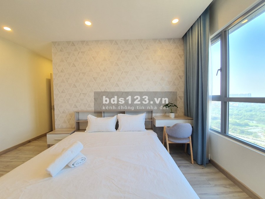 Bán nhanh căn 2PN Palm Heights, quận 2, DT 80m2 view ngoài, nội thất mới làm