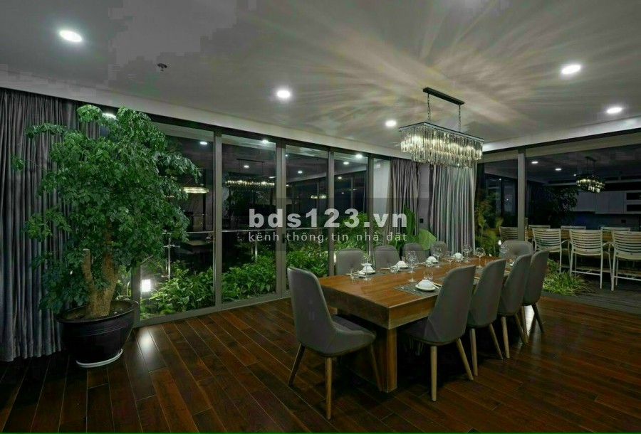 Bán nhà đẹp nở hậu 52m2 Mặt phố Nguyễn Đình Chiểu HBT view Hồ Bảy Mẫu,xem Pháo Hoa 21.9 tỷ
