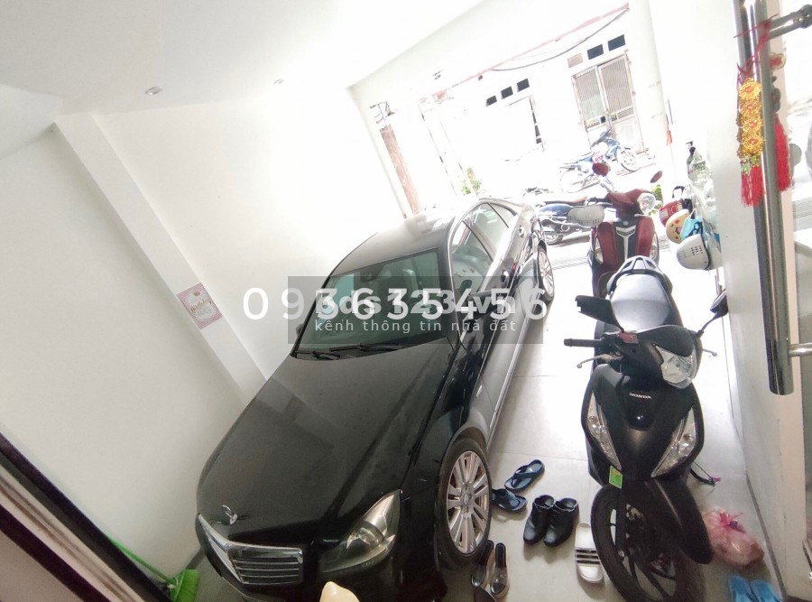 Bán nhà phố Hoàng Văn Thái, gara ô tô khách xem nhà cầm tiền cọc luôn, dtsd 45m2, 7 tỷ hơn