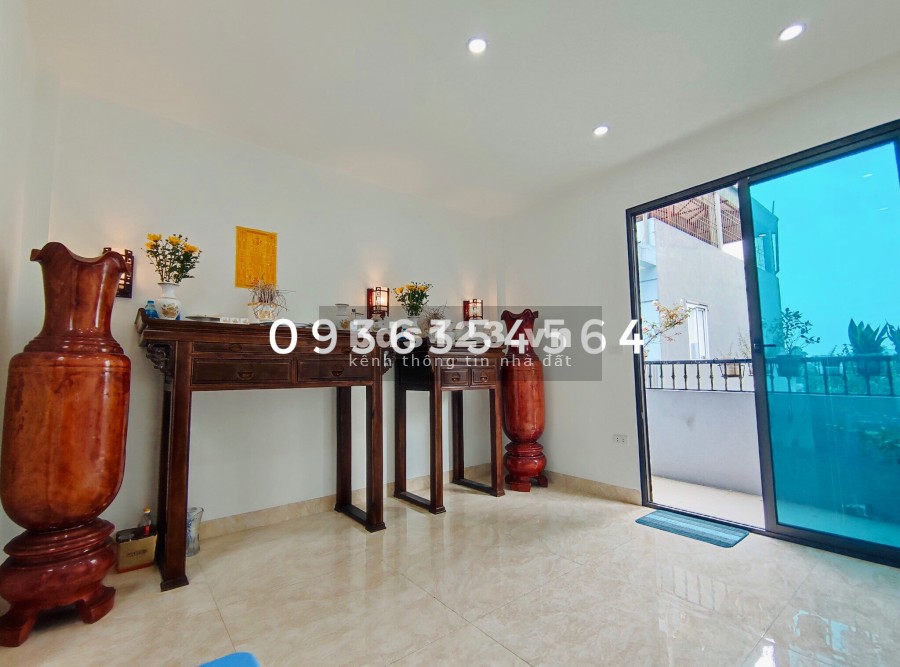 Bán nhà phố Hoàng Văn Thái, gara ô tô khách xem nhà cầm tiền cọc luôn, dtsd 45m2, 7 tỷ hơn