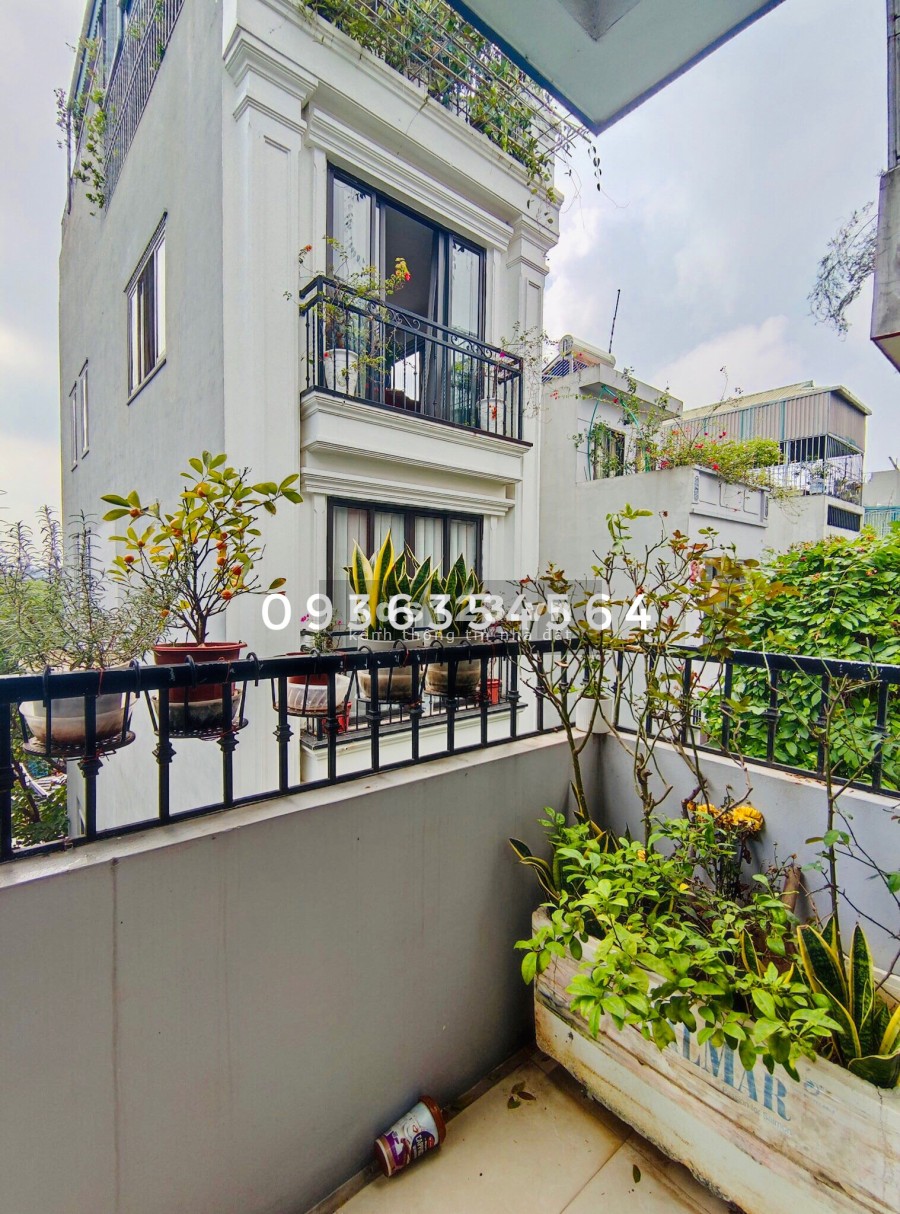 Bán nhà phố Hoàng Văn Thái, gara ô tô khách xem nhà cầm tiền cọc luôn, dtsd 45m2, 7 tỷ hơn