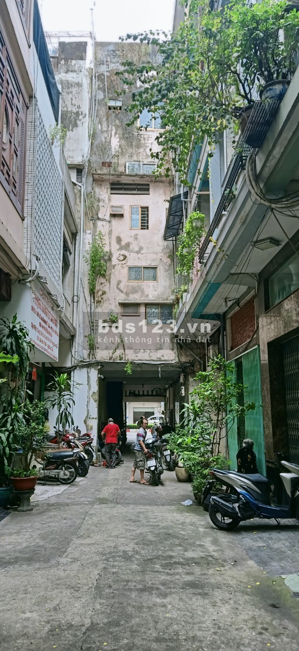 Chính chủ bán gấp nhà Cư Xá đường An Dương Vương, Quận 5, giá bán 2.2 tỷ, ngay trung tâm