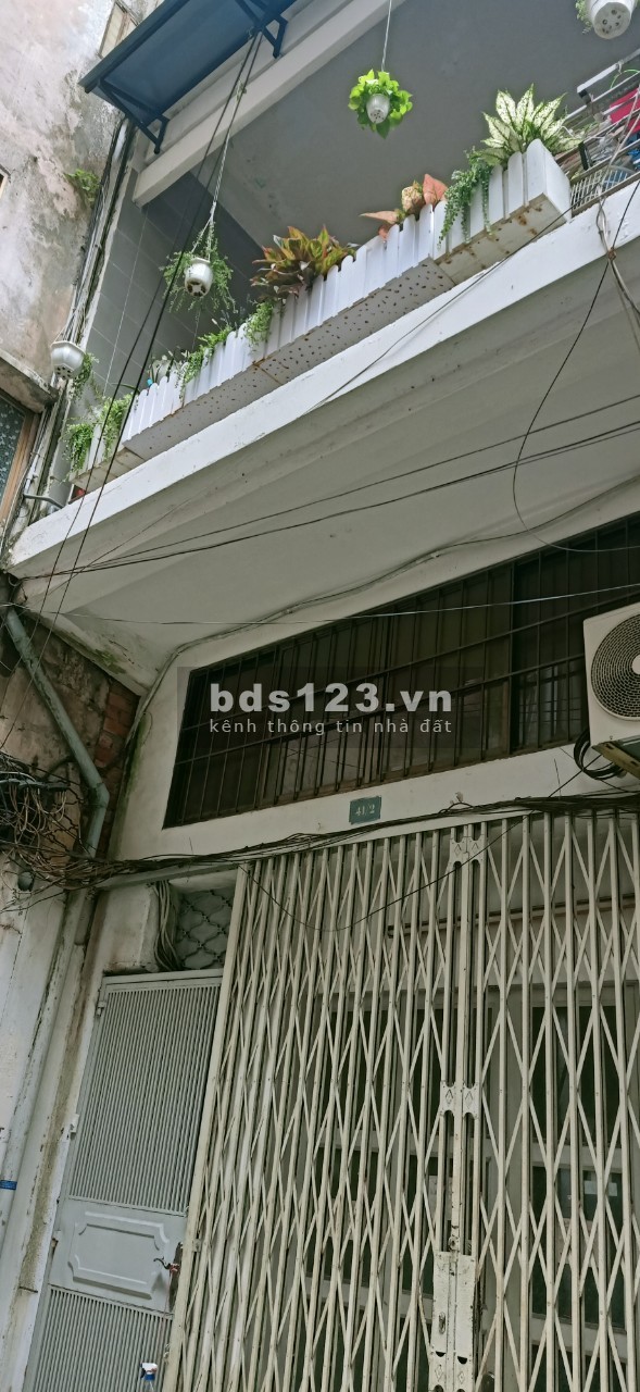 Chính chủ bán gấp nhà Cư Xá đường An Dương Vương, Quận 5, giá bán 2.2 tỷ, ngay trung tâm