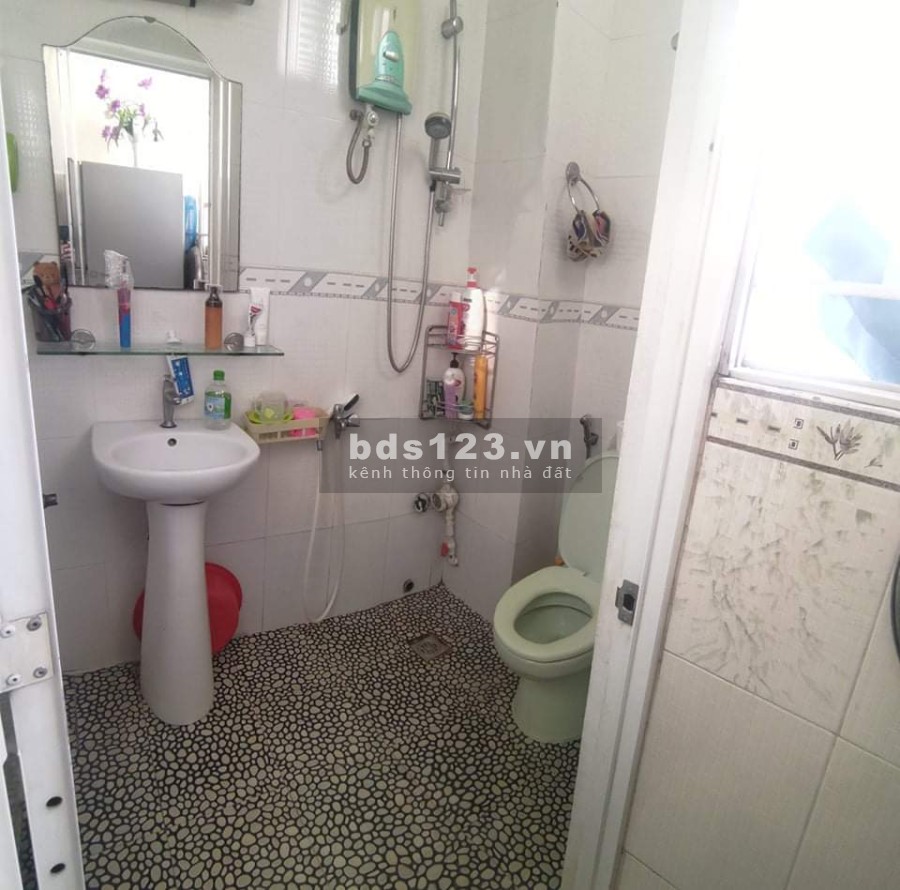 Chính chủ bán gấp Căn hộ trung tâm P. Cầu Kho Quận 1 liên hệ Vi 0907774786