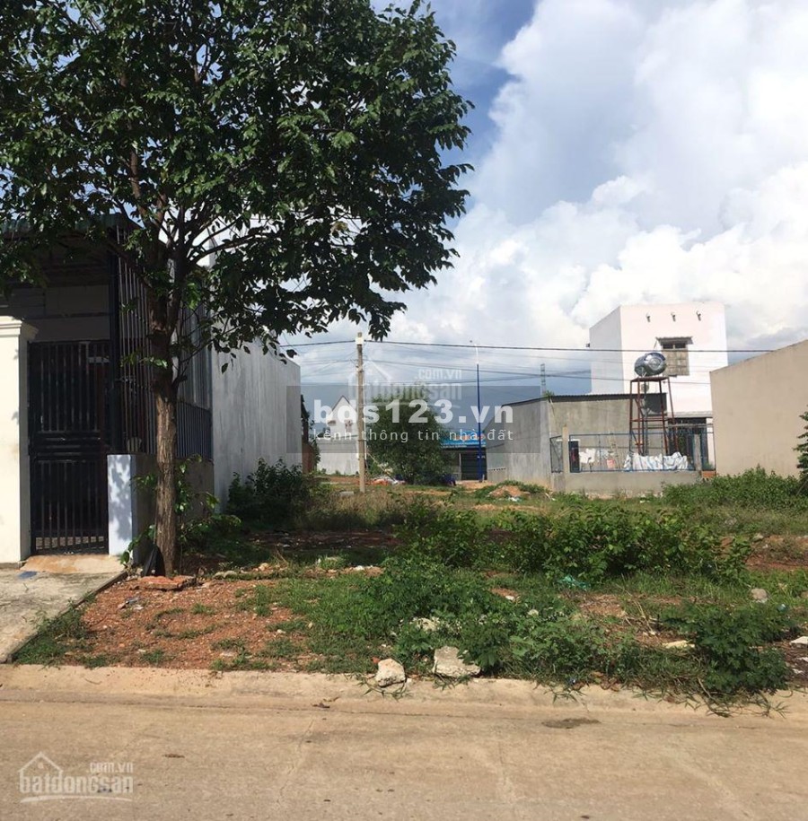 Dịch bệnh làm ăn thua lỗ nên cần bán lại lô đất 200m2(10x20m), sổ riêng, thổ cư 100%