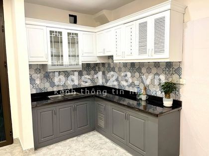 Tôi cần bán gấp nhà phố Phú Mỹ 3 mặt thoáng, dtsd 40m2 mt 4m, giá nhỉnh 3 tỷ, lh 0972666238