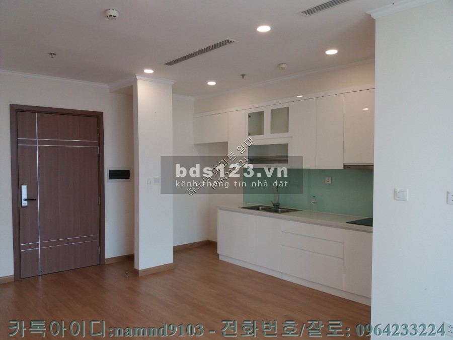 Cần cho thuê căn 2N nội thất cơ bản chung cư Vinhomes Gardenia tiện ích nội khu đầy đủ