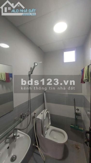 Chính chủ bán nhà khu dv Kiến Hưng Hà Đông gía bán chỉ 6.7 tỷ đúc 4 tầng thông thoáng