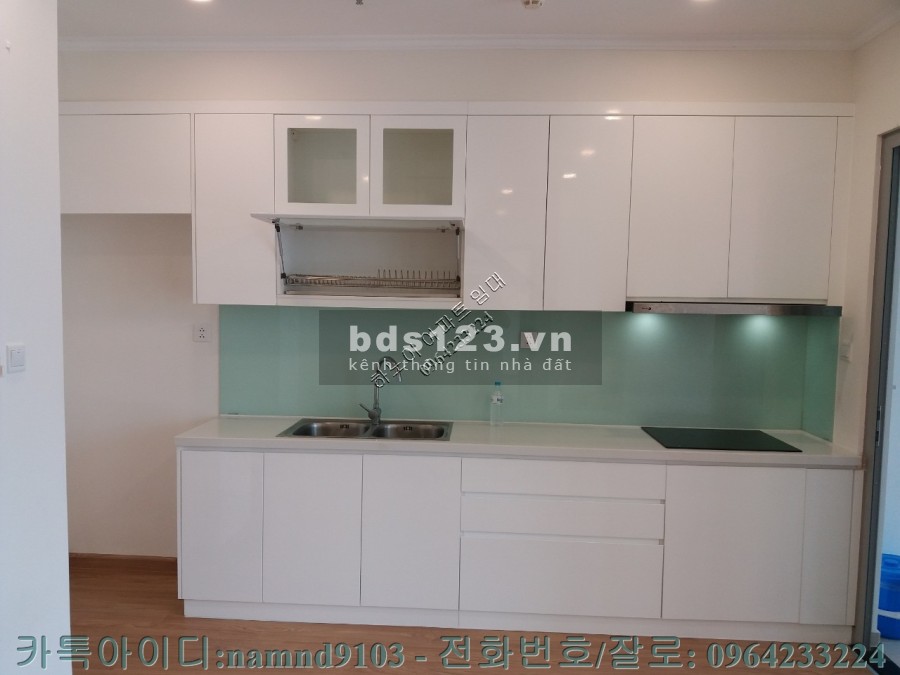 Cần cho thuê căn 2N nội thất cơ bản chung cư Vinhomes Gardenia tiện ích nội khu đầy đủ