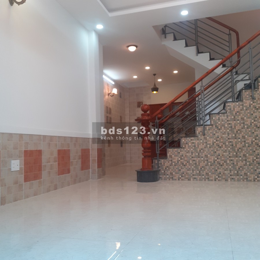 Nhà mới shr 5 tầng diện tích sử dụng 55m2 giá 6 tỷ 9 trăm triệu Nguyên Hồng Bình Thạnh