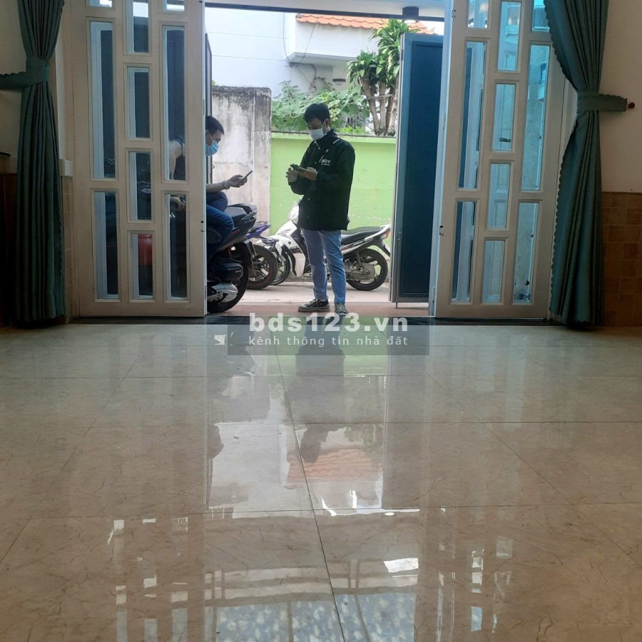 Nhà mới shr 5 tầng diện tích sử dụng 55m2 giá 6 tỷ 9 trăm triệu Nguyên Hồng Bình Thạnh