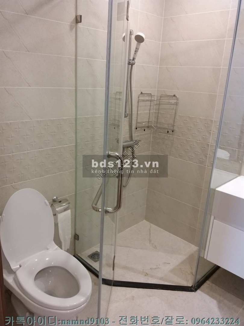 Cần cho thuê căn 2N nội thất cơ bản chung cư Vinhomes Gardenia tiện ích nội khu đầy đủ