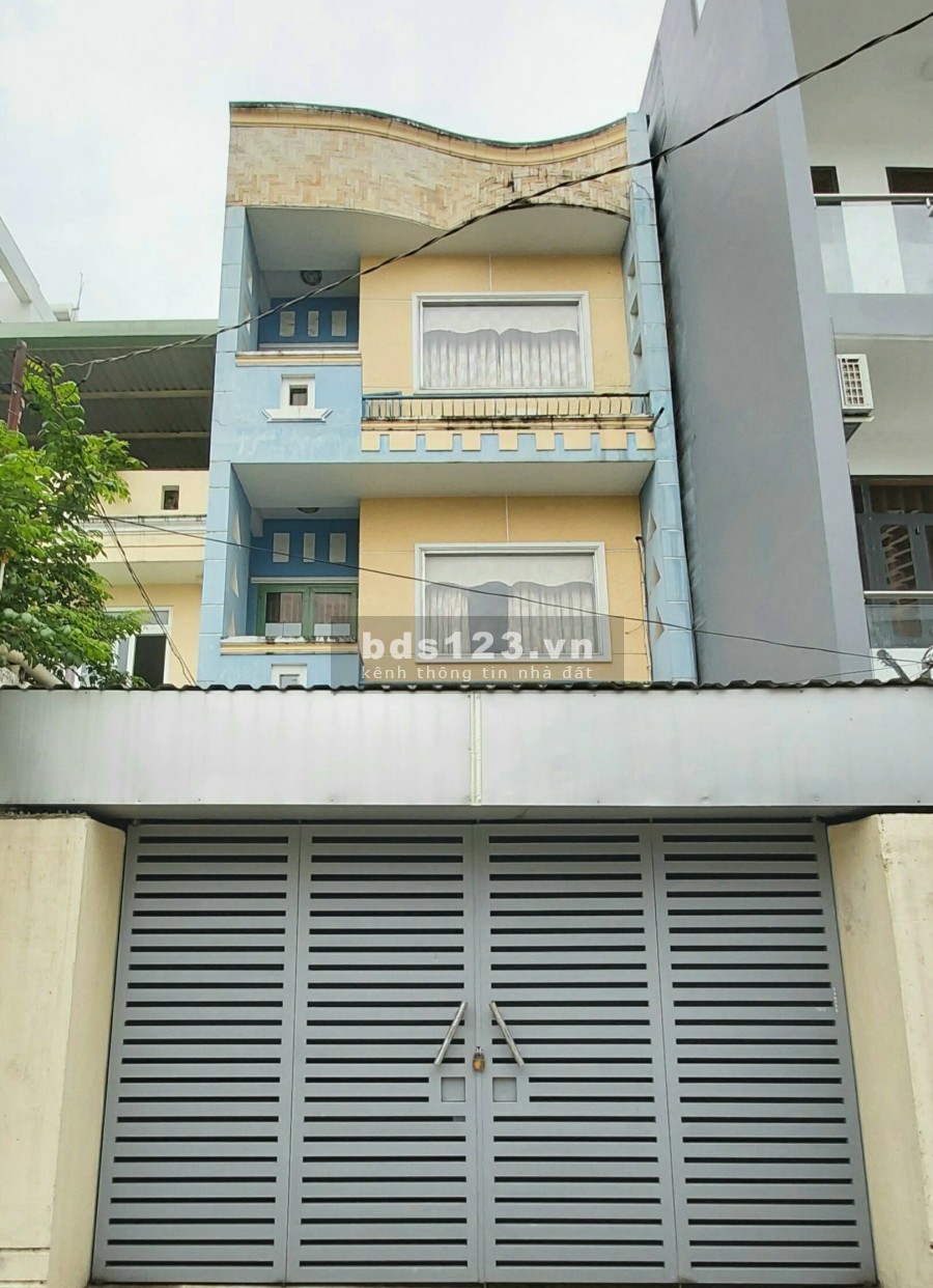 Nhà phố 3 lầu hẻm 6M DT 300m2 Đường Huỳnh Tấn Phát, P. Tân Phú, Quận 7