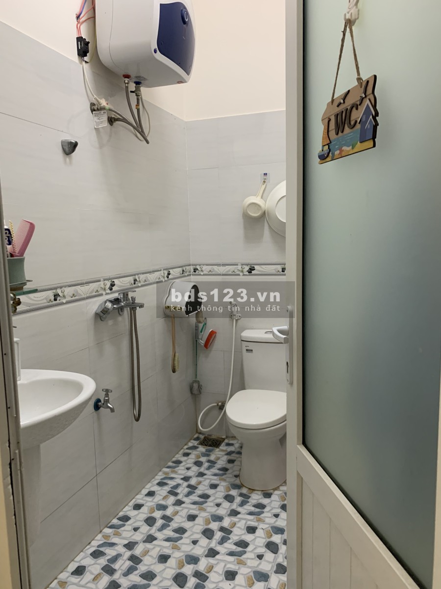 Cần bán nhà 2 mặt tiền ở phường 9 thành phố Đà Lạt giá bán 2.7 tỷ, liên hệ 0398903606