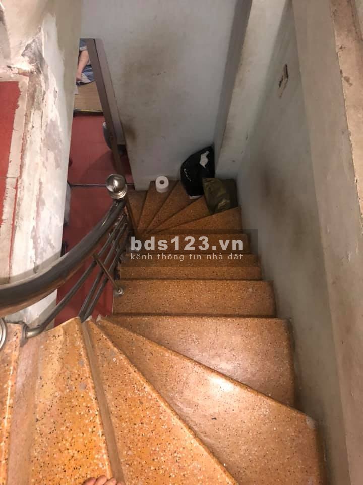 Bán nhà siêu phẩm khu phân lô kinh doanh ô tô tránh Nguyễn Khánh Toàn 4 tầng, giá 2.25 tỷ