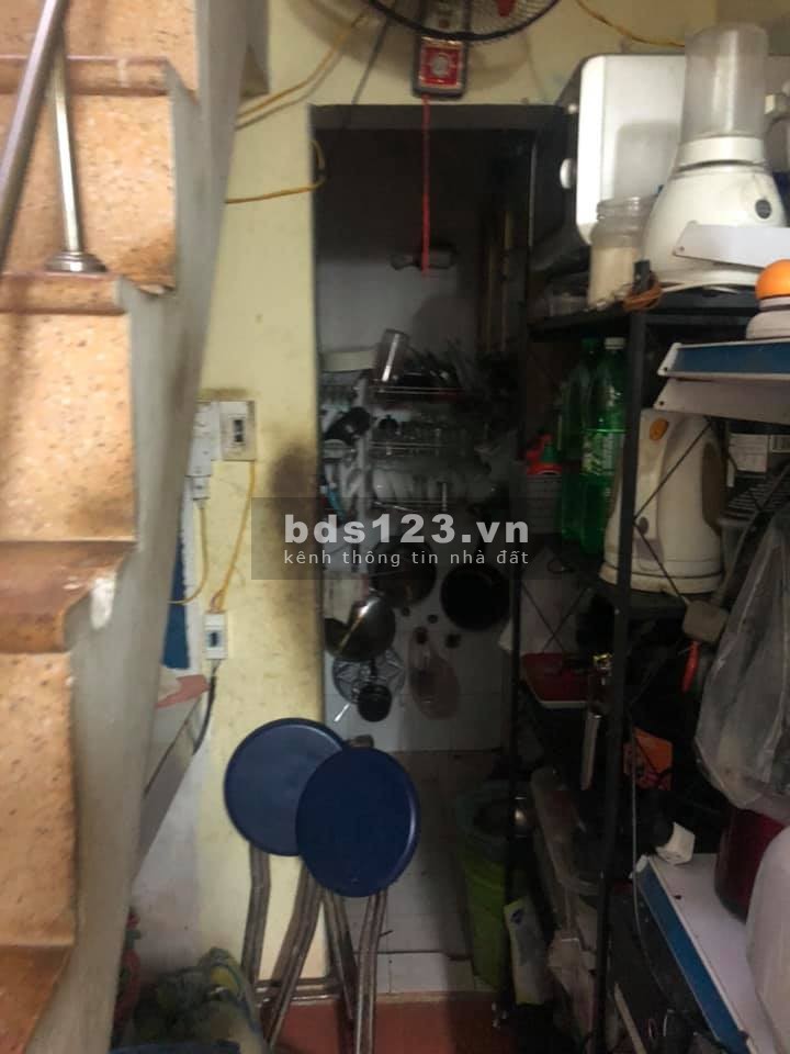 Bán nhà siêu phẩm khu phân lô kinh doanh ô tô tránh Nguyễn Khánh Toàn 4 tầng, giá 2.25 tỷ