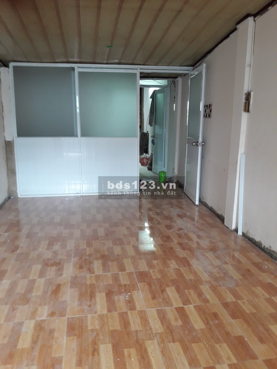 Nhà hẻm 430 Cách Mạng Tháng Tám, Quận 3 cần cho thuê nhanh giá 8.5 triệu/tháng, dtsd 70m2, có gác
