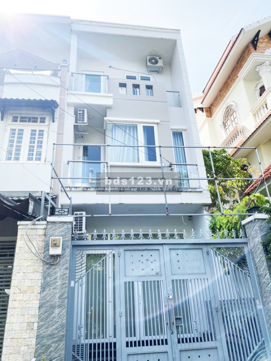 Bán nhà 2 lầu mặt tiền đường số 45 phường Tân Quy, Quận 7