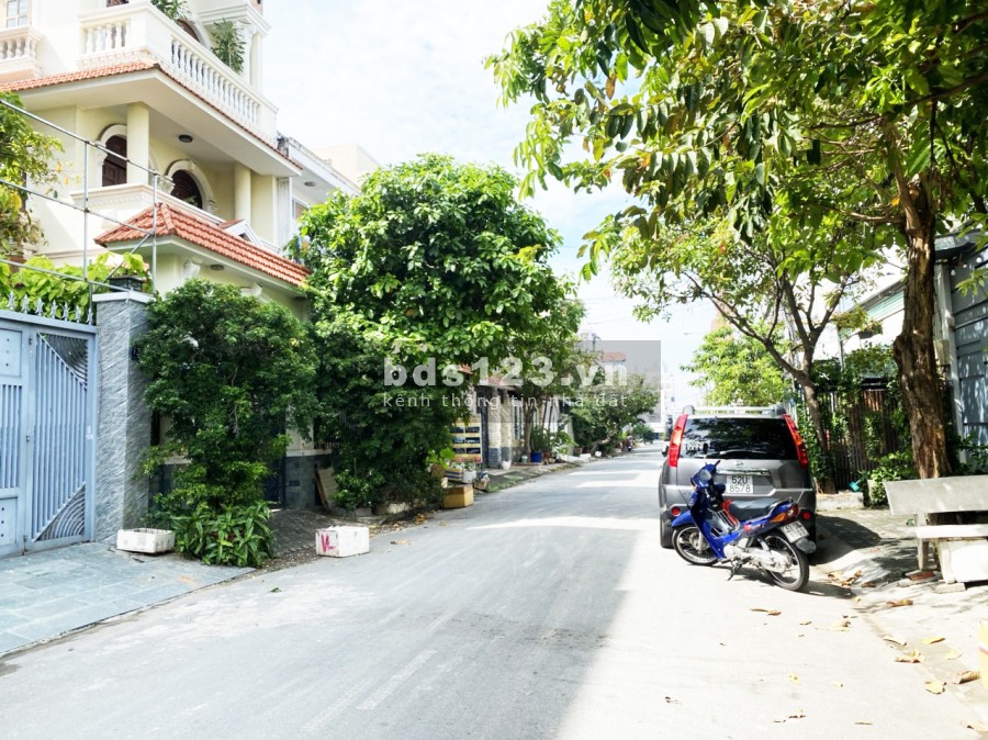 Bán nhà 2 lầu mặt tiền đường số 45 phường Tân Quy, Quận 7