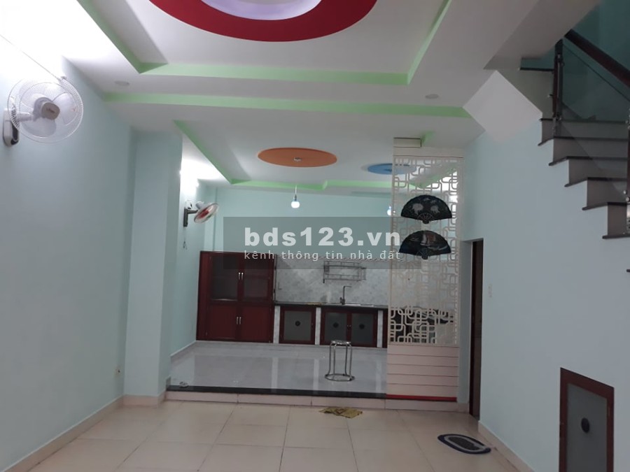 Bán nhà hẻm xe hơi Phan Huy Ích, ngang 4.5m 4 tầng giá bán chỉ nhỉnh 5.85 tỷ sổ sẵn chính chủ