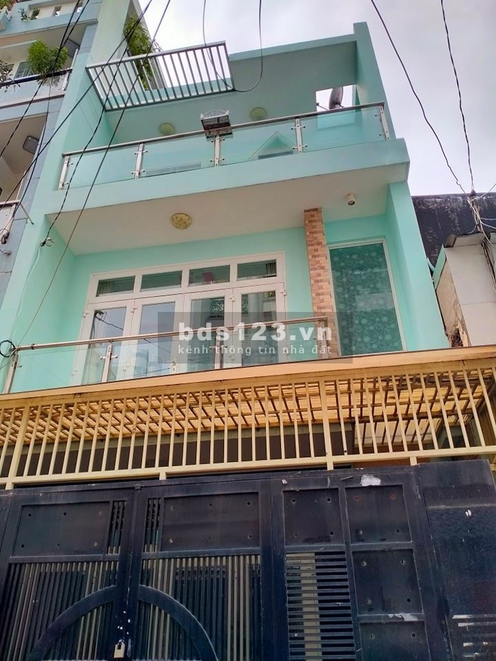 Bán nhà hẻm xe hơi Phan Huy Ích, ngang 4.5m 4 tầng giá bán chỉ nhỉnh 5.85 tỷ sổ sẵn chính chủ