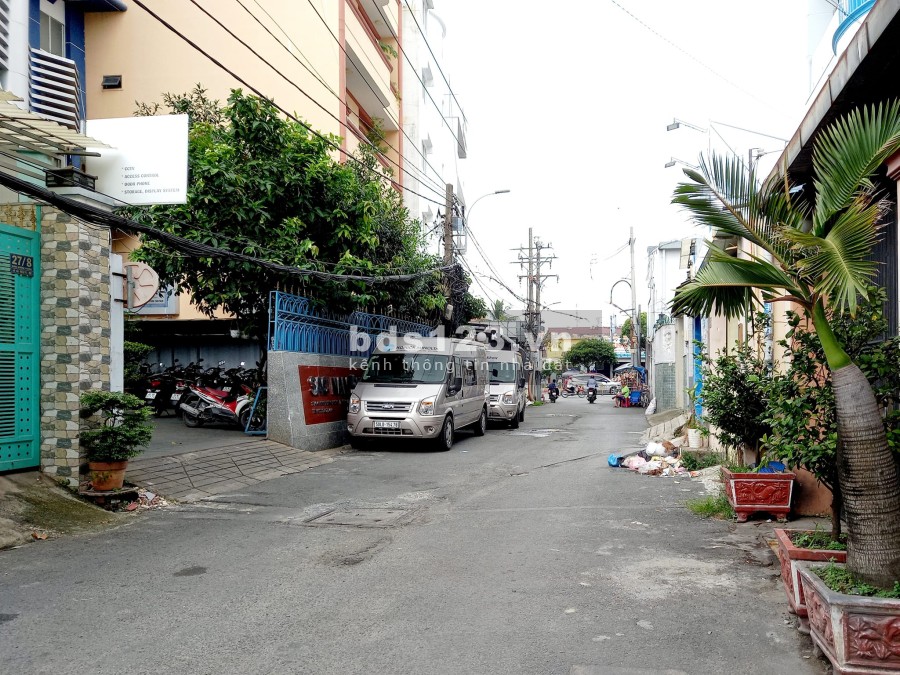 Nhà HXH thông Hậu Giang Quận 6, 74m2 3PN vị trí đẹp, ở ngay chủ gấp bán chỉ 6.3 tỷ TL