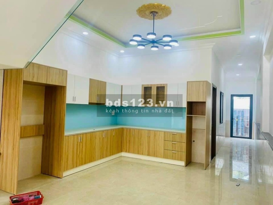 Chính chủ bán nhà 1trệt 1 lầu đúc 720tr gần chợ Bà Điểm, bao sổ sang tên 0931.601.365