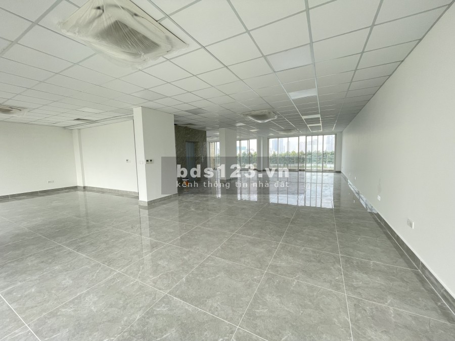 Cho thuê 2 căn shophouse liền kề. Gía cực tốt hoàn thiện hạ tầng, giá tốt thị trường