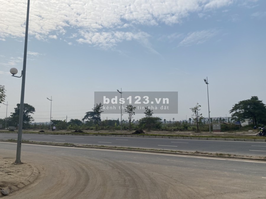 Bán shophouse đại lộ Tây Thăng Long đường 60m. TT 20% hỗ trợ vay 0%LS. Giá 165-250tr/m2