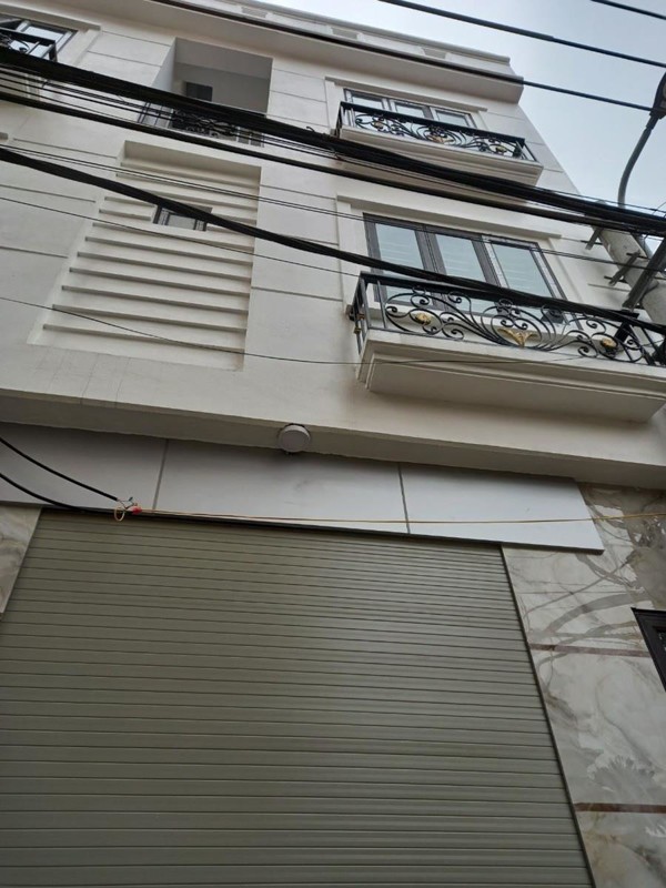 Siêu phẩm tại Trần Phú Quận Hà Đông diện tích 37m2 bê tông chắc chắn 3 tầng giá chỉ 1,8 tỷ