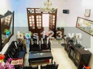 Bán nhà chính chủ, khu vực Thượng Thanh, Long Biên liên hệ 0868396568, pháp lý bàn giao đủ