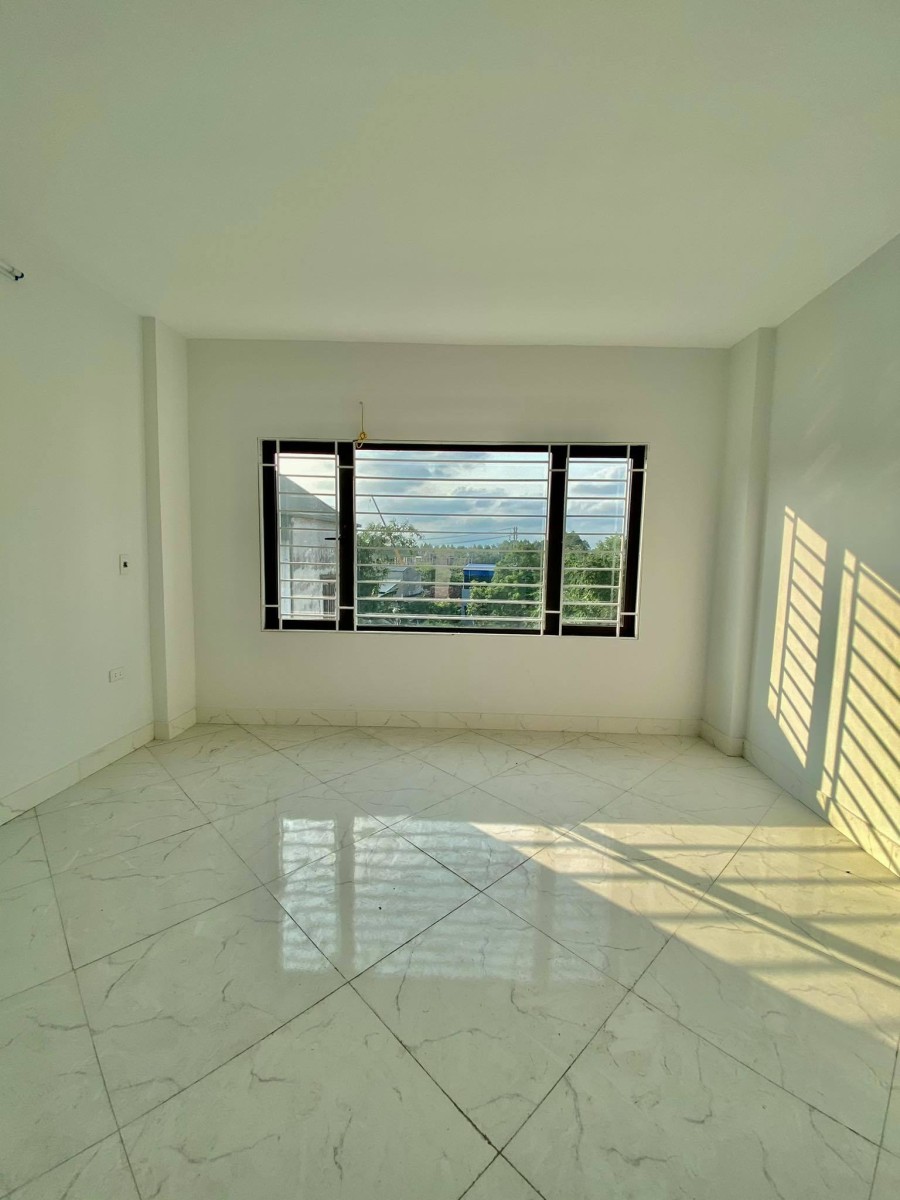 Bán nhà hiếm hẻm xe hơi lô góc 3 mặt thoáng, phố Tây Bùi Viện, 3 tầng đúc, giá 8 tỷ, kd đỉnh