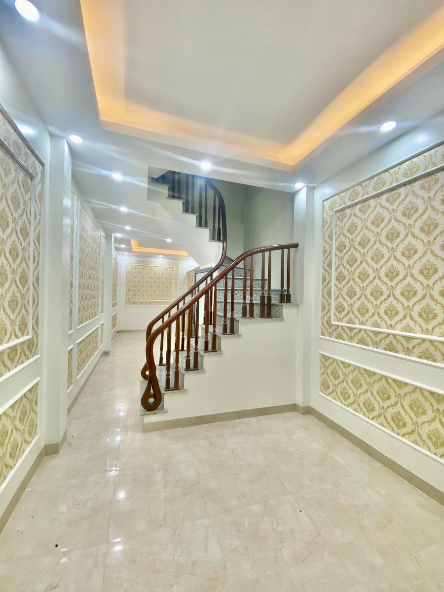 Bán nhà hiếm hẻm xe hơi lô góc 3 mặt thoáng, phố Tây Bùi Viện, 3 tầng đúc, giá 8 tỷ, kd đỉnh