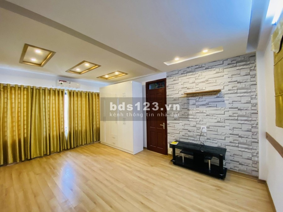 Nhà gần chung cư Nam Đô ngõ thoáng nhà đẹp ở luôn, tặng đầy đủ nội thất, lh 0777778789