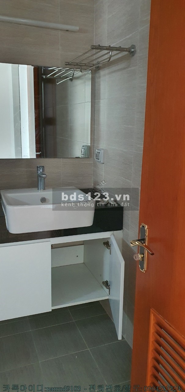 Chính chủ cần cho thuê căn 3N nội thất cơ bản chung cư Goldmark city nội thất cơ bản