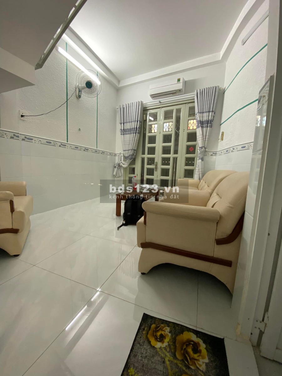 Nhà 3PN, dtsd 56m2 Gần Chợ Tân Hương, Tân Phú, giá bán chỉ 4.1 tỷ liên hệ 0896721788