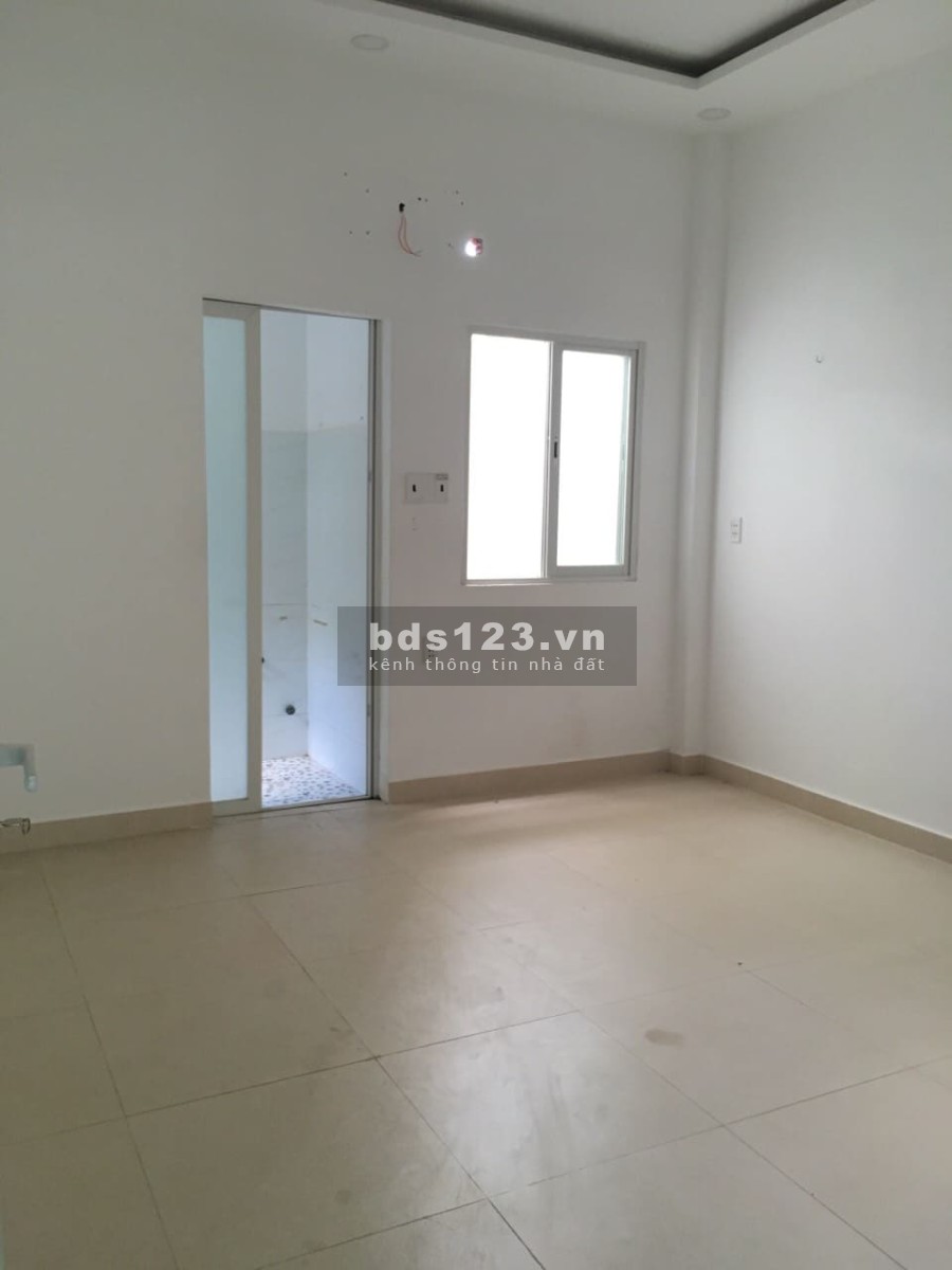 Nhà hẻm ô tô quay đầu, Nguyễn Văn Khối 54m2, 5.4 tỷ, gần công viên Làng Hoa GV.