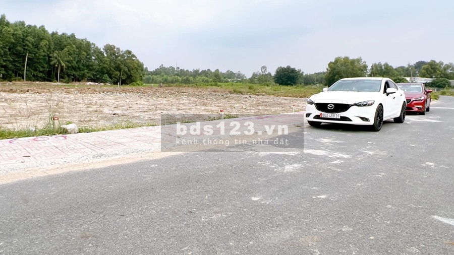 Bán đất xã Châu Pha, phường Phú Mỹ. Diện tích 150m2. Giá bán 10tr/m2. Đất đã có sổ rồi